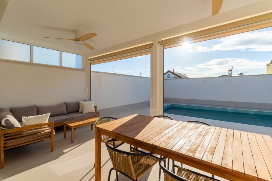 Re-Sale - Detached Villa - Torrevieja - El Chaparral