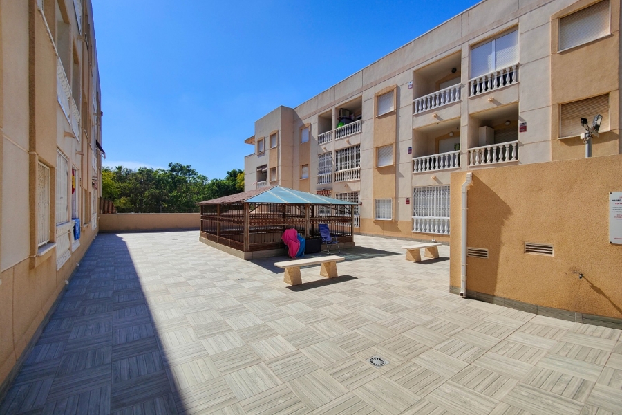 Re-Sale - Apartment - Torrevieja - Torrevieja - Centre