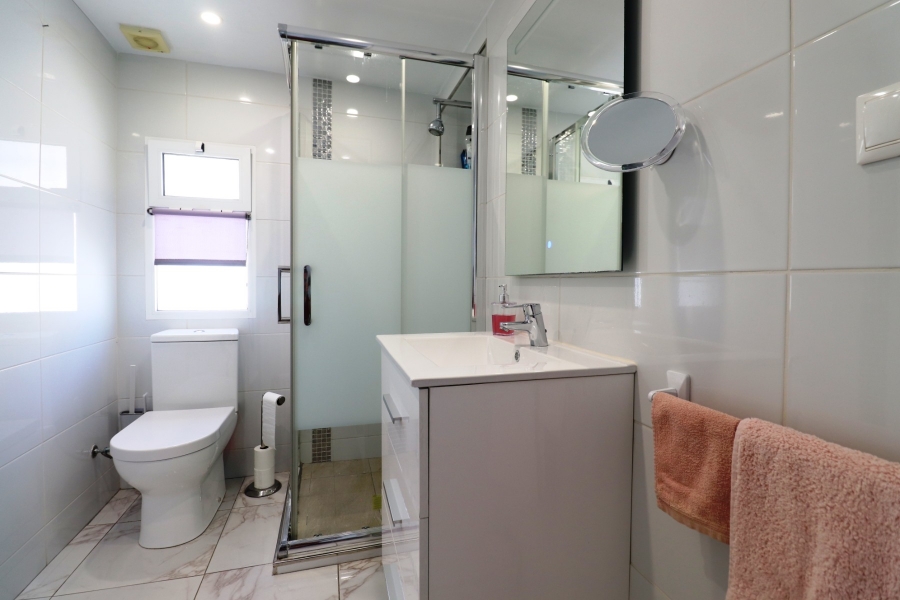 Re-Sale - Detached Villa - Orihuela Costa - La Florida