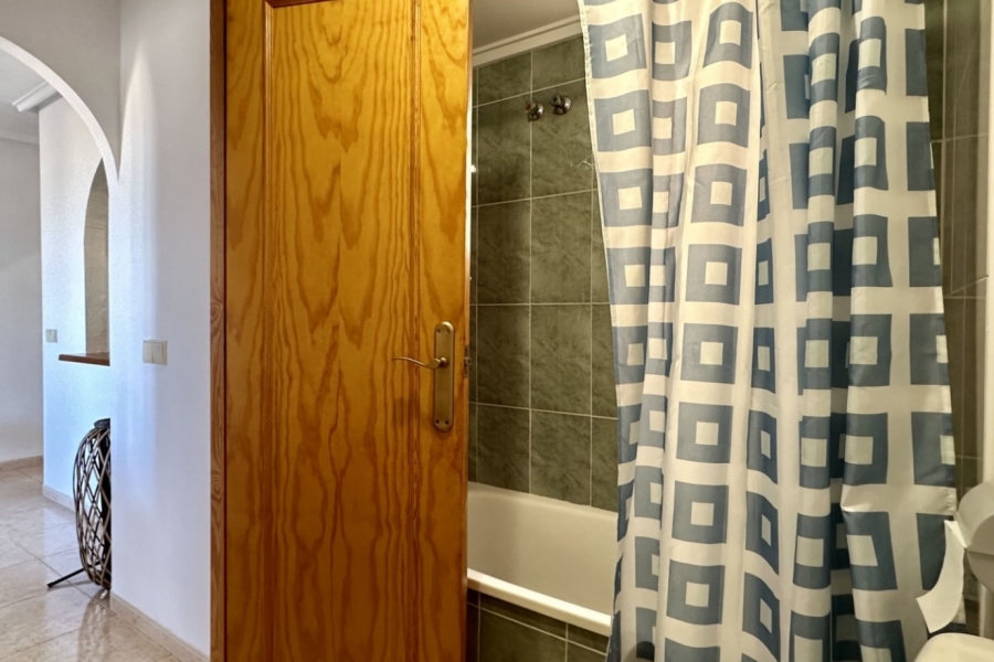 Re-Sale - Apartment - Torrevieja - Torrevieja - Centre