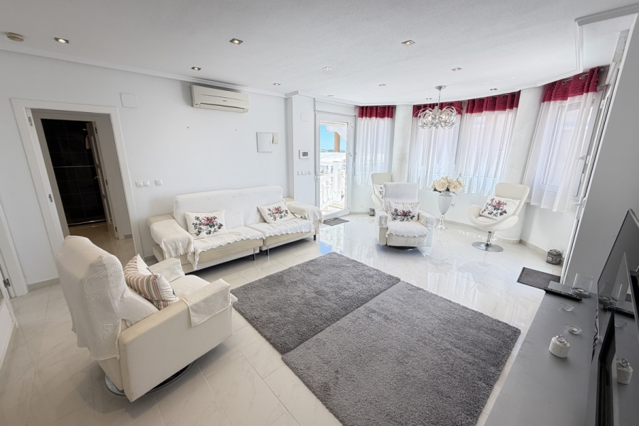 Re-Sale - Detached Villa - San Miguel de Salinas - Lake View Mansions