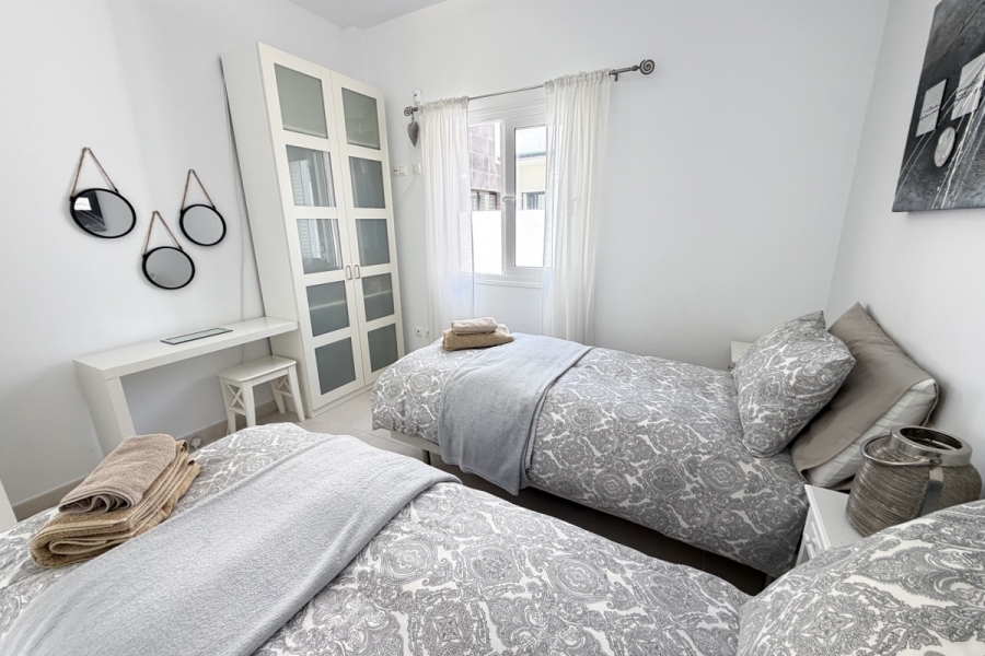 Re-Sale - Detached Villa - Orihuela Costa - Mil Palmeras