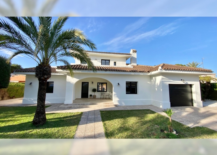Re-Sale - Detached Villa - Orihuela Costa - Cabo Roig