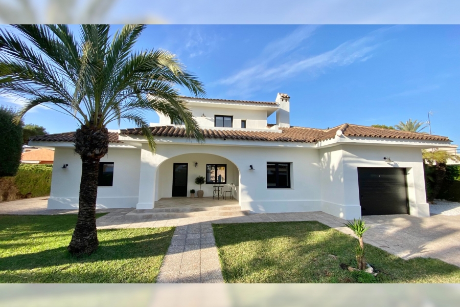 Re-Sale - Detached Villa - Orihuela Costa - Cabo Roig