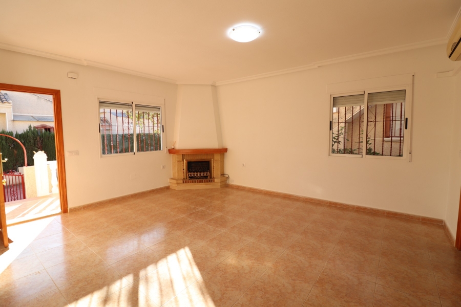 Re-Sale - Detached Villa - Algorfa - Montemar