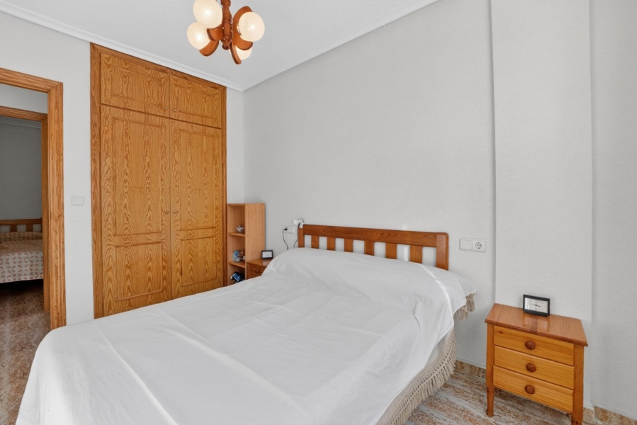 Re-Sale - Apartment - Torrevieja - Playa Los Locos
