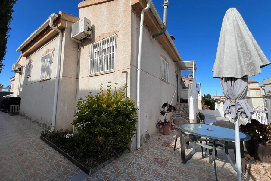 Re-Sale - Detached Villa - Algorfa - Montemar