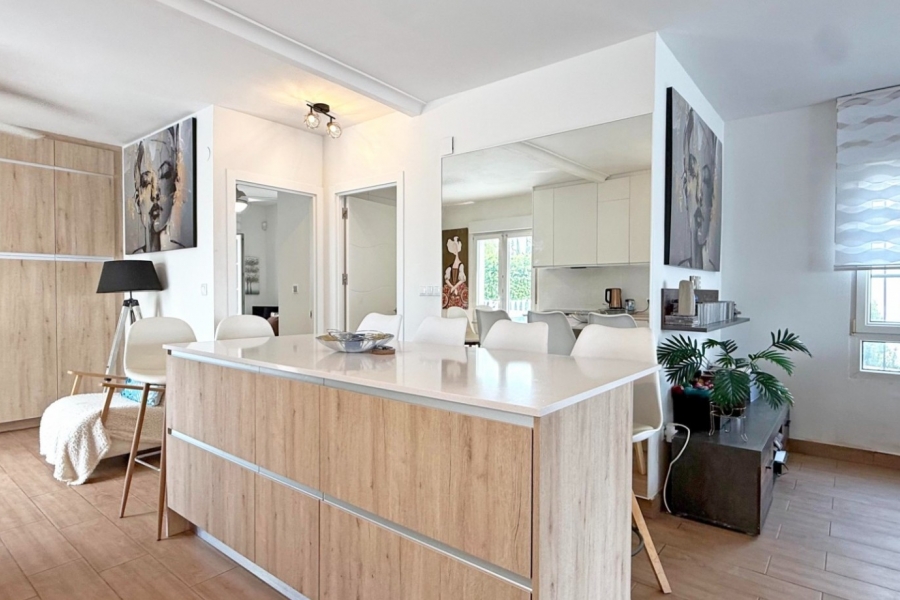 Re-Sale - Detached Villa - Orihuela Costa - Villamartin