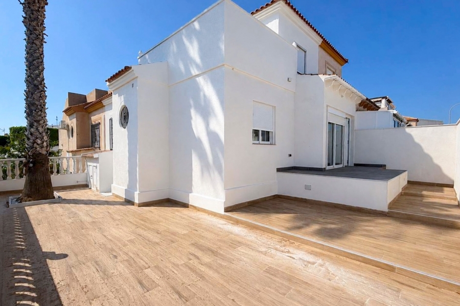 Re-Sale - Quad Villa - Orihuela Costa - Los Altos