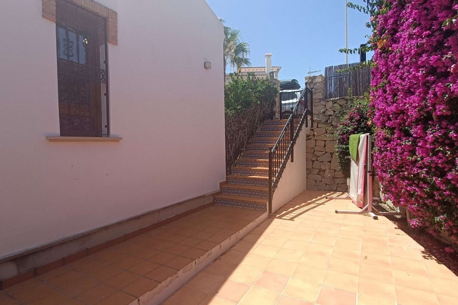 Re-Sale - Semi Detached Villa - Algorfa - La Finca Golf Resort