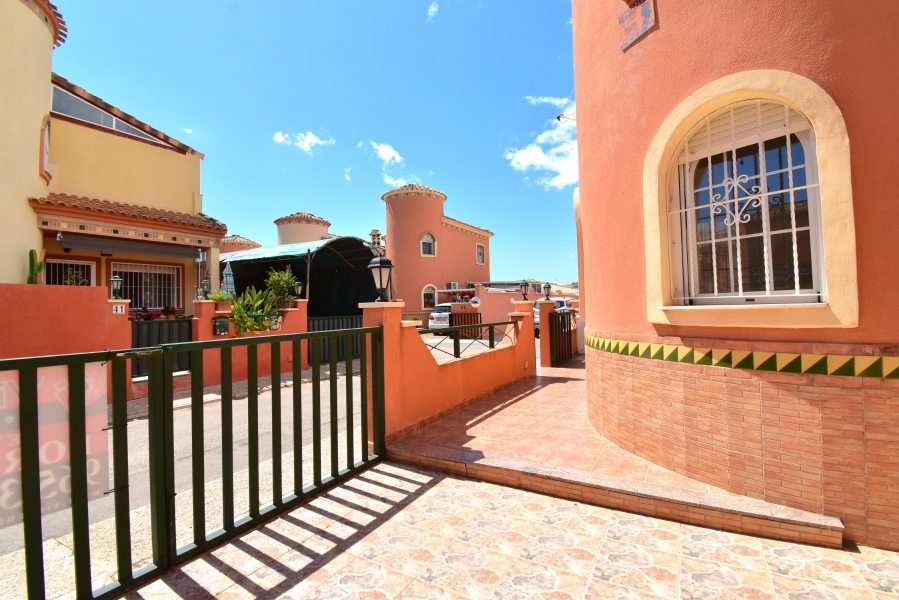 Re-Sale - Detached Villa - Orihuela Costa - Playa Flamenca