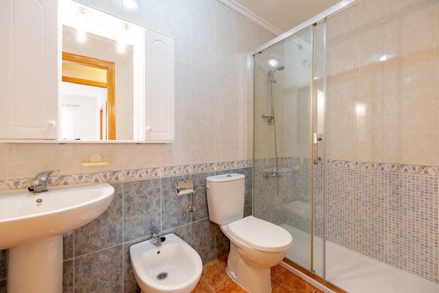 Re-Sale - Apartment - Torrevieja - Playa Los Locos