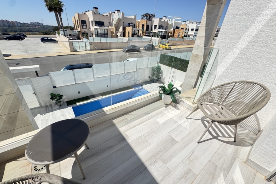 Re-Sale - Detached Villa - Orihuela Costa - Lomas de Cabo Roig