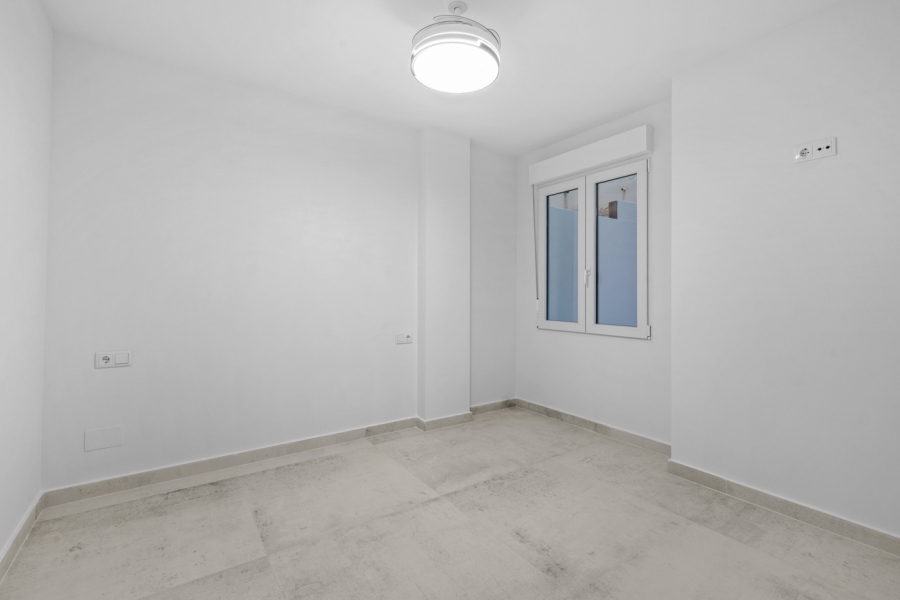 Re-Sale - Apartment - Torrevieja - Playa Acequion