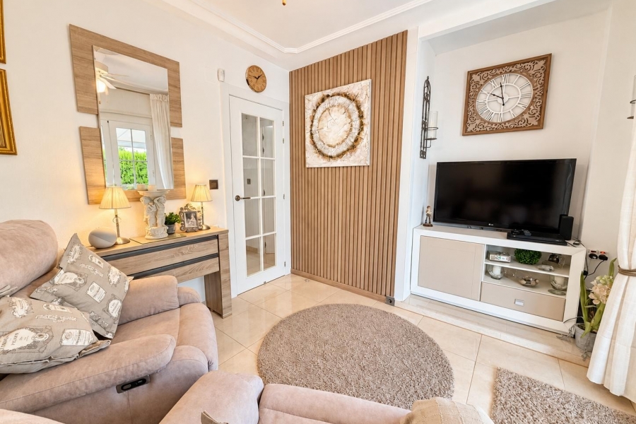 Re-Sale - Semi Detached Villa - Orihuela Costa - Villamartin
