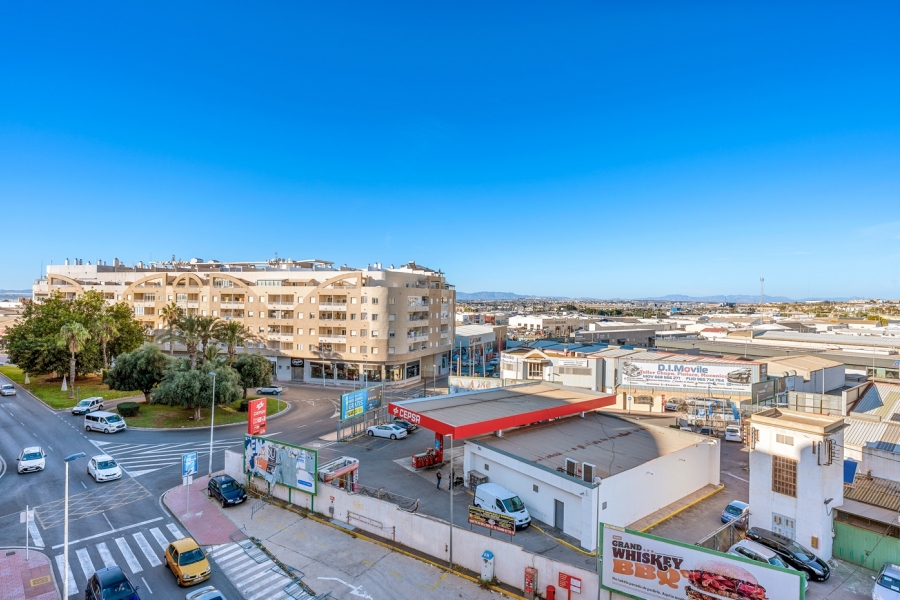 Re-Sale - Apartment - Torrevieja - Torrevieja - Centre