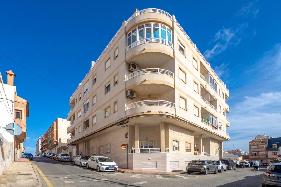 Re-Sale - Apartment - Torrevieja - Torrevieja - Centre