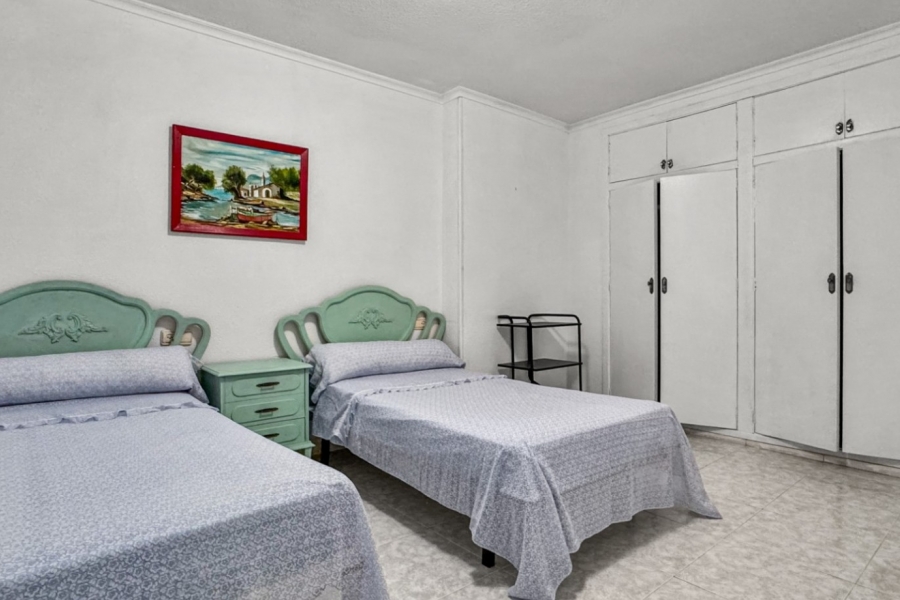 Re-Sale - Apartment - Torrevieja - Playa Los Locos
