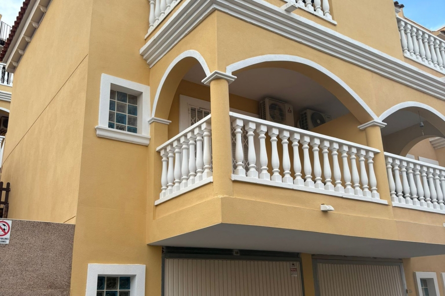 Re-Sale - Townhouse - Algorfa - Algorfa - Village