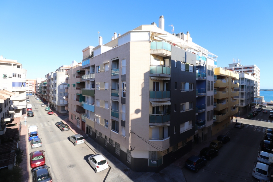 Re-Sale - Apartment - Torrevieja - Playa Acequion