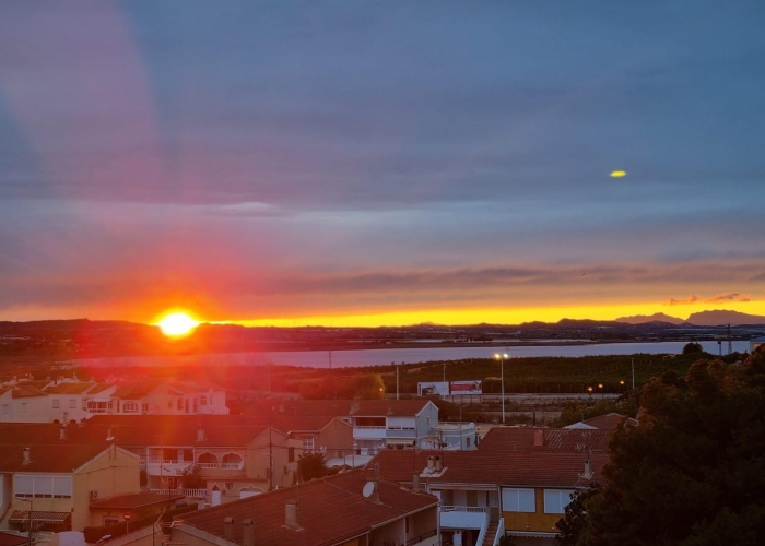 Re-Sale - Apartment - Torrevieja - Playa Los Naufragos