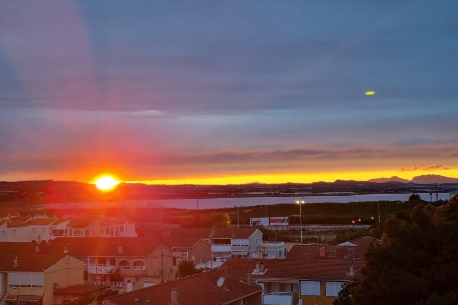 Re-Sale - Apartment - Torrevieja - Playa Los Naufragos