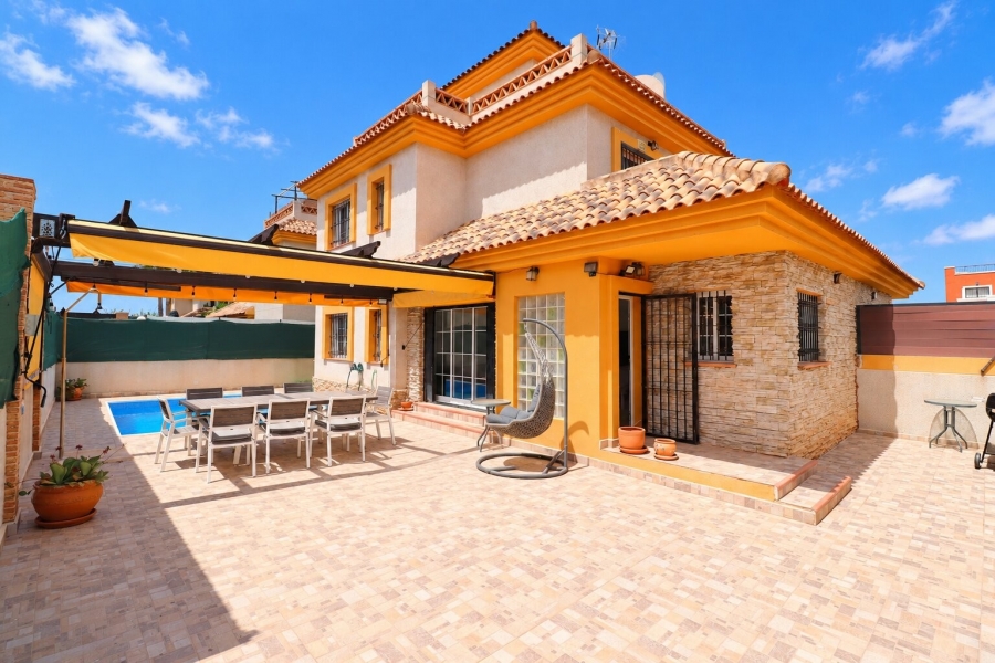 Re-Sale - Semi Detached Villa - Los Montesinos - La Herrada
