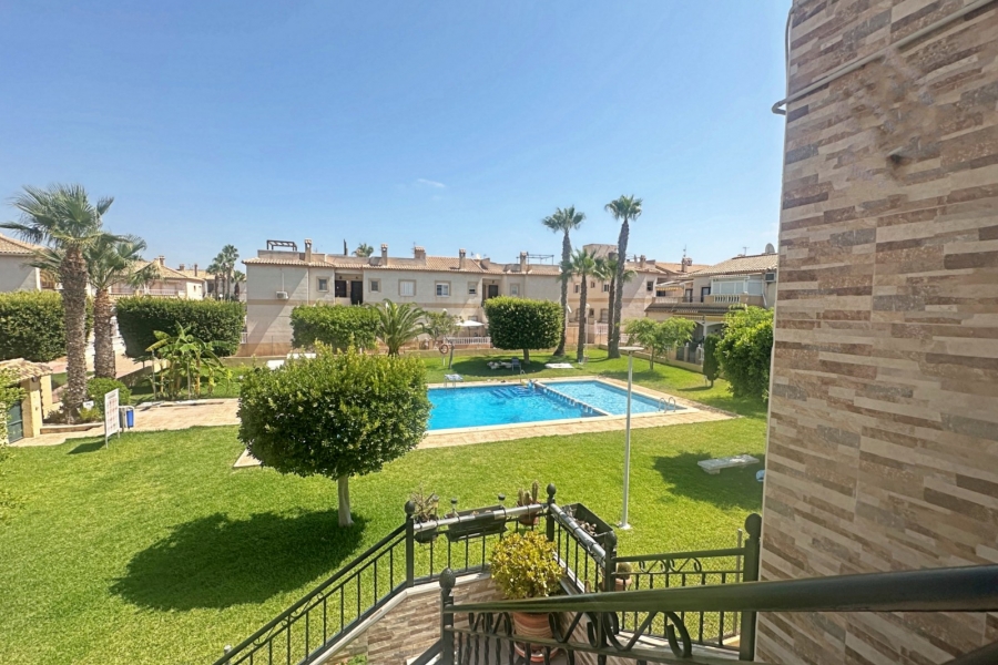 Re-Sale - Apartment - Torrevieja - Aguas Nuevas
