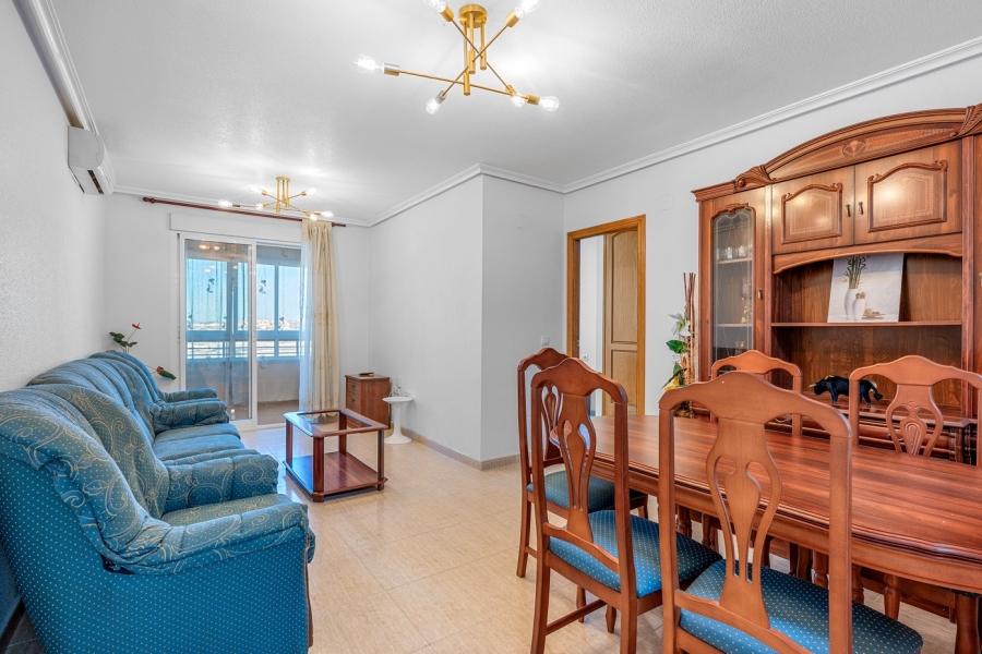 Re-Sale - Apartment - Torrevieja - Torrevieja - Centre