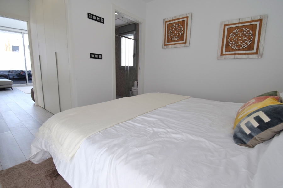 Re-Sale - Detached Villa - Orihuela Costa - Lomas de Cabo Roig