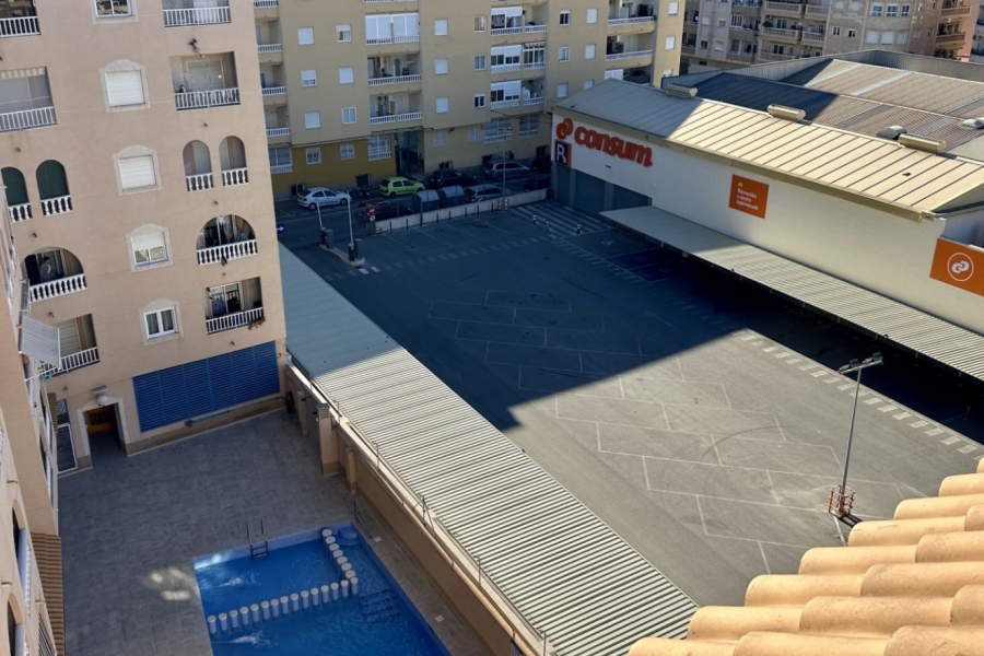 Re-Sale - Apartment - Torrevieja - Torrevieja - Centre