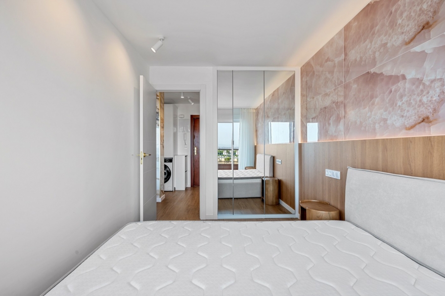Re-Sale - Apartment - Torrevieja - Punta Prima