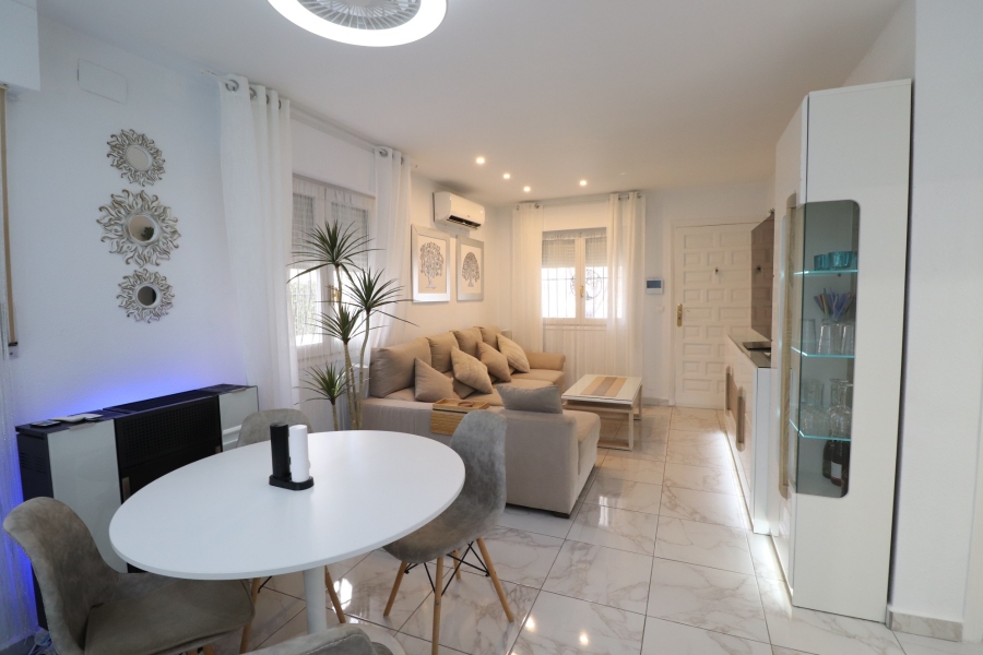 Re-Sale - Detached Villa - Orihuela Costa - La Florida